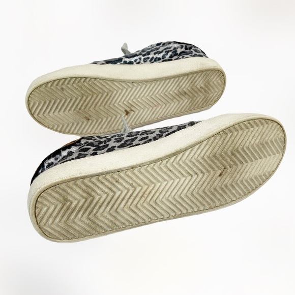 Madden Girl Larrk Foiled Leopard Print Sneaker Size 6.5M - Picture 7 of 9